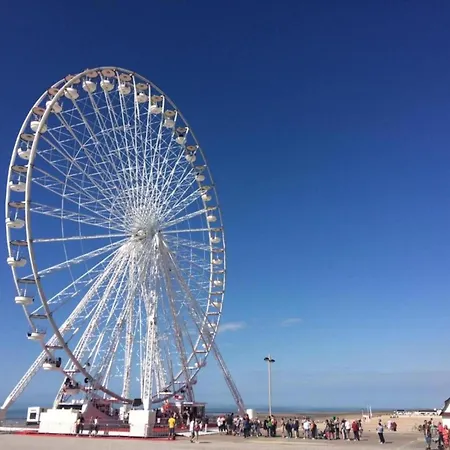 In Near The Beach, Cleaning Included Appartement Nieuport